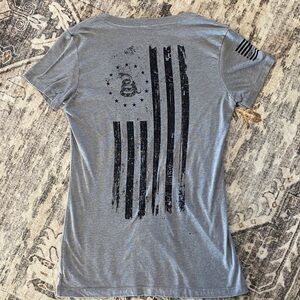 Grunt Style Gray Flag Graphic Women's Tee